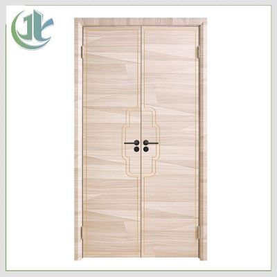Giá tốt. Kháng âm WPC hai cửa trực tuyến